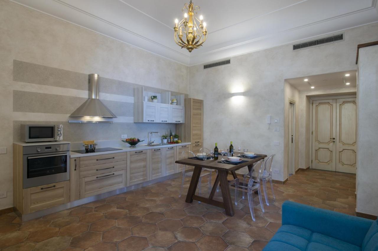 AMORE RENTALS - Casa Volte Alte Positano Esterno foto
