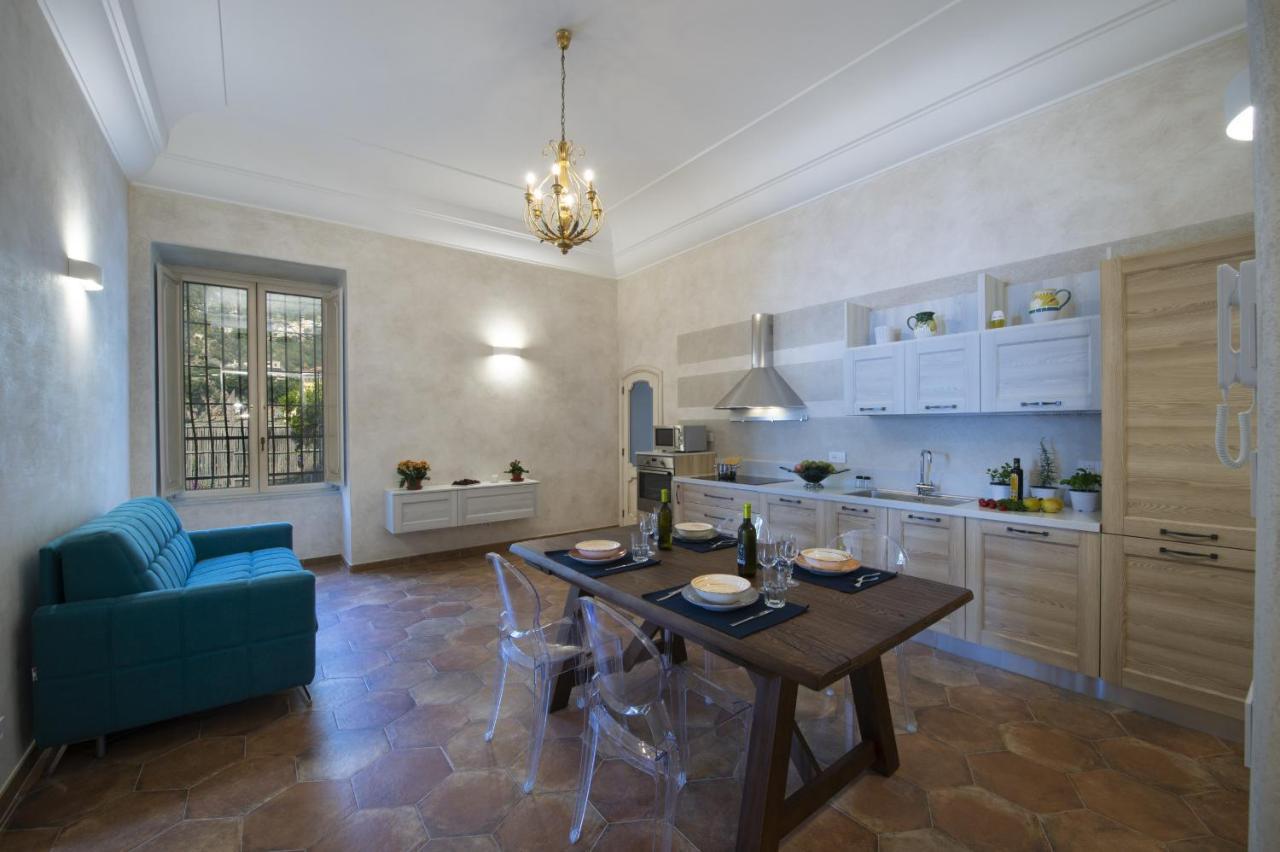 AMORE RENTALS - Casa Volte Alte Positano Esterno foto